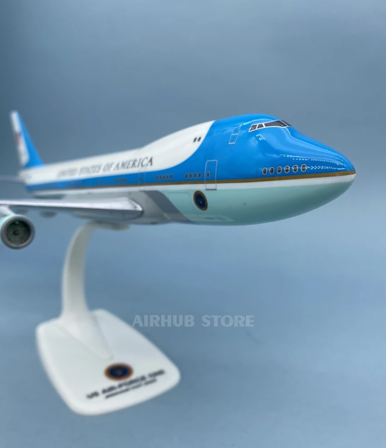 Aircraft Model Boeing B747-200 US Air Force One 1:250