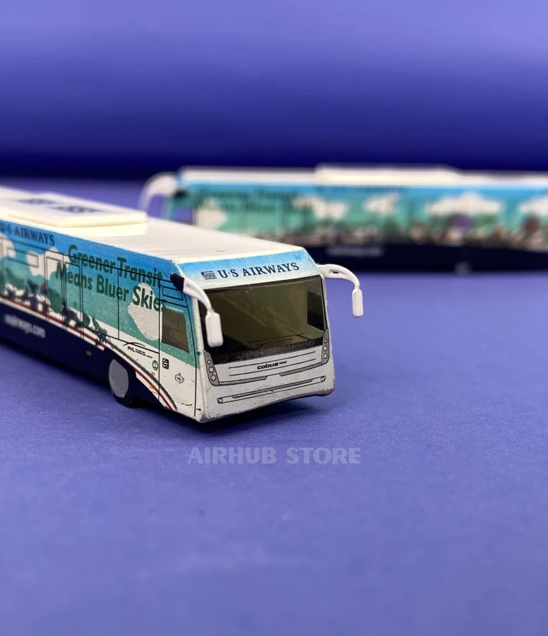 Airport Passenger Bus Cobus 3000 Greener 2in1 Set (US Airways) 1:200