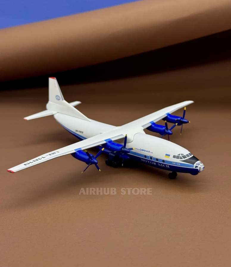 Aircraft Model Antonov An-12 Motor Sich 1:200
