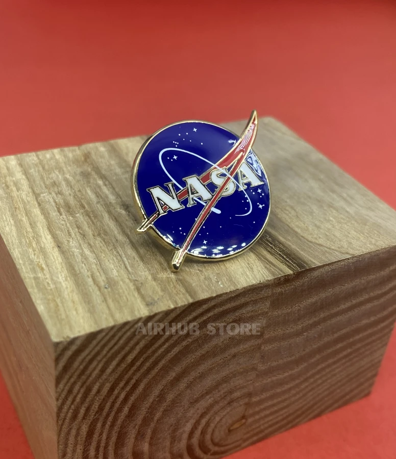 Pin NASA classic
