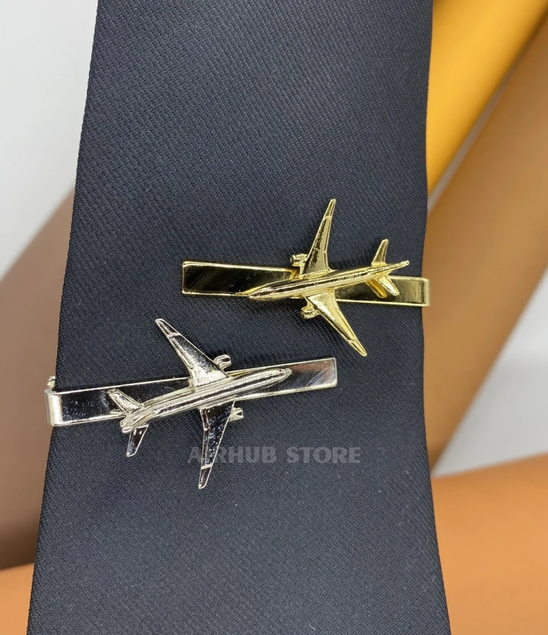 Boeing B777 tie clip
