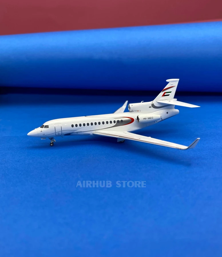 Aircraft Model Dassault Falcon 7X Business Jet 1:200