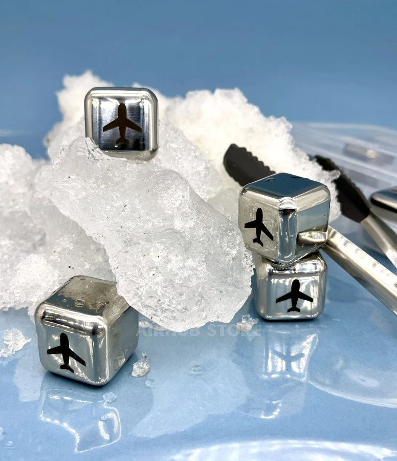 Cubes for cooling drinks