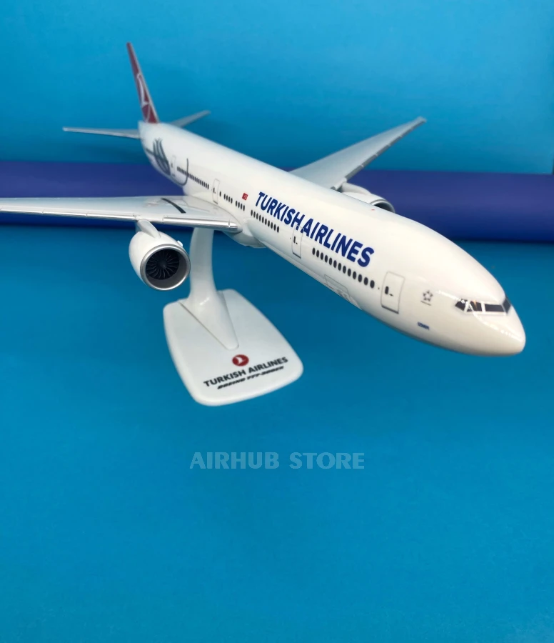 Aircraft Model Boeing B777-300ER Turkish Airlines 1:200