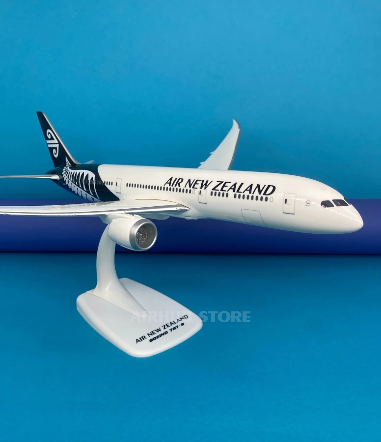 Aircraft Model Boeing 787-9 Air New Zealand 1:200