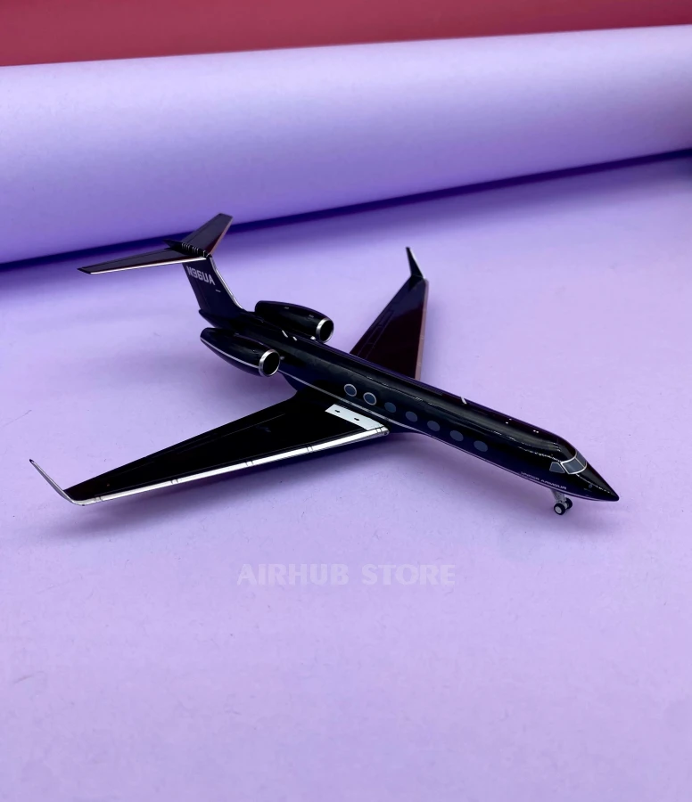Aircraft Model Gulfstream G550 Under Armour 1:200
