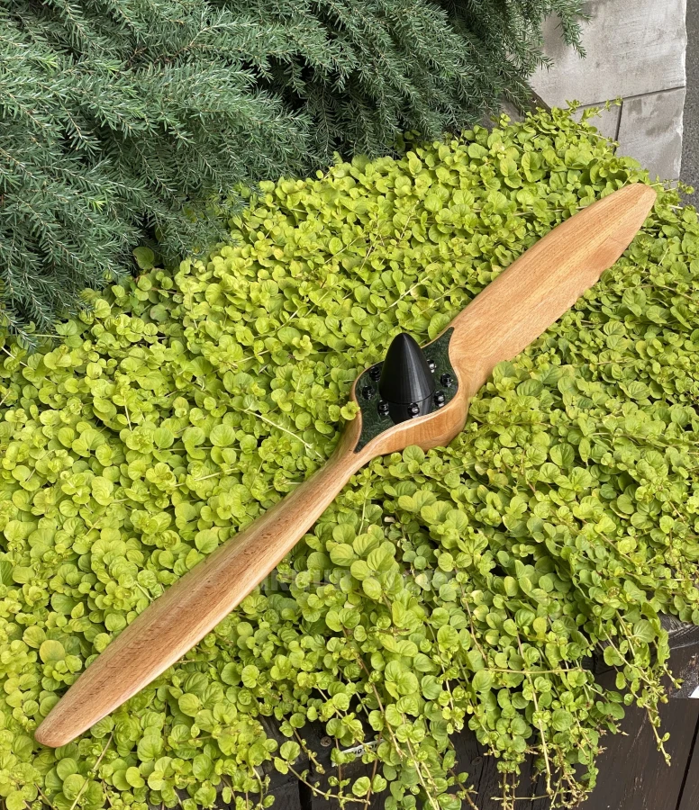 Decorative wooden airplane screw