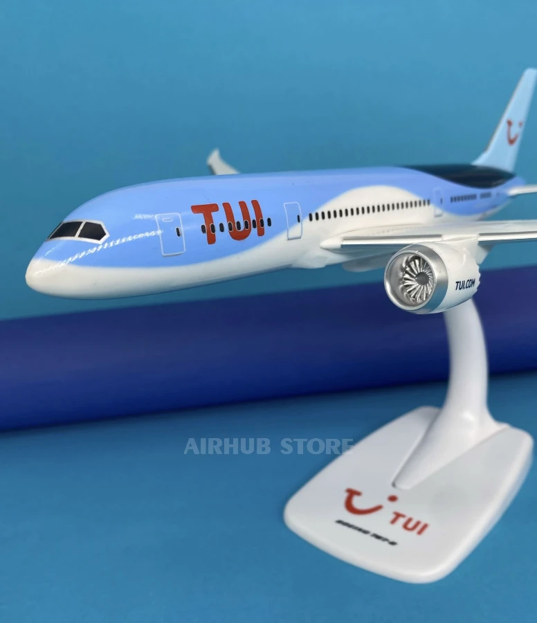 Aircraft Model Boeing 787-8 TUI 1:250