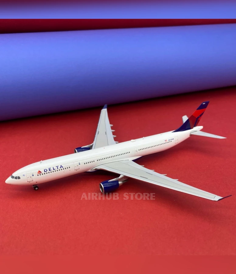 Aircraft Model Airbus A330-300 Delta Air Lines 1:400