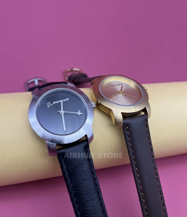 BOEING rotating airplane watch