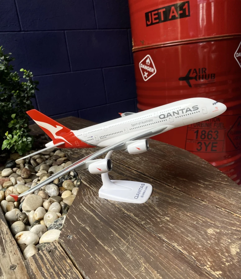 Aircraft Model Airbus A380 Qantas 1:200