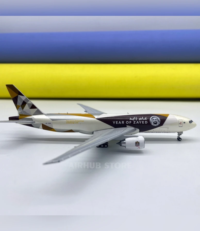 Aircraft Model Etihad Cargo Boeing B777F "Year of Zayed" A6-DDE 1:400