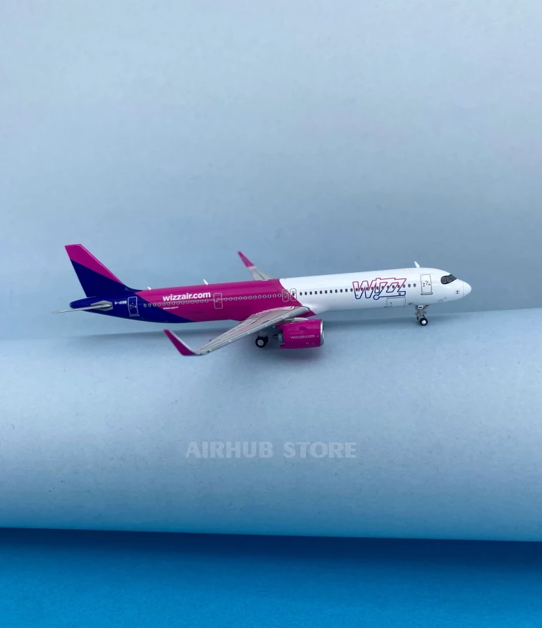 Aircraft Model Airbus A321 neo Wizz Air 1:400