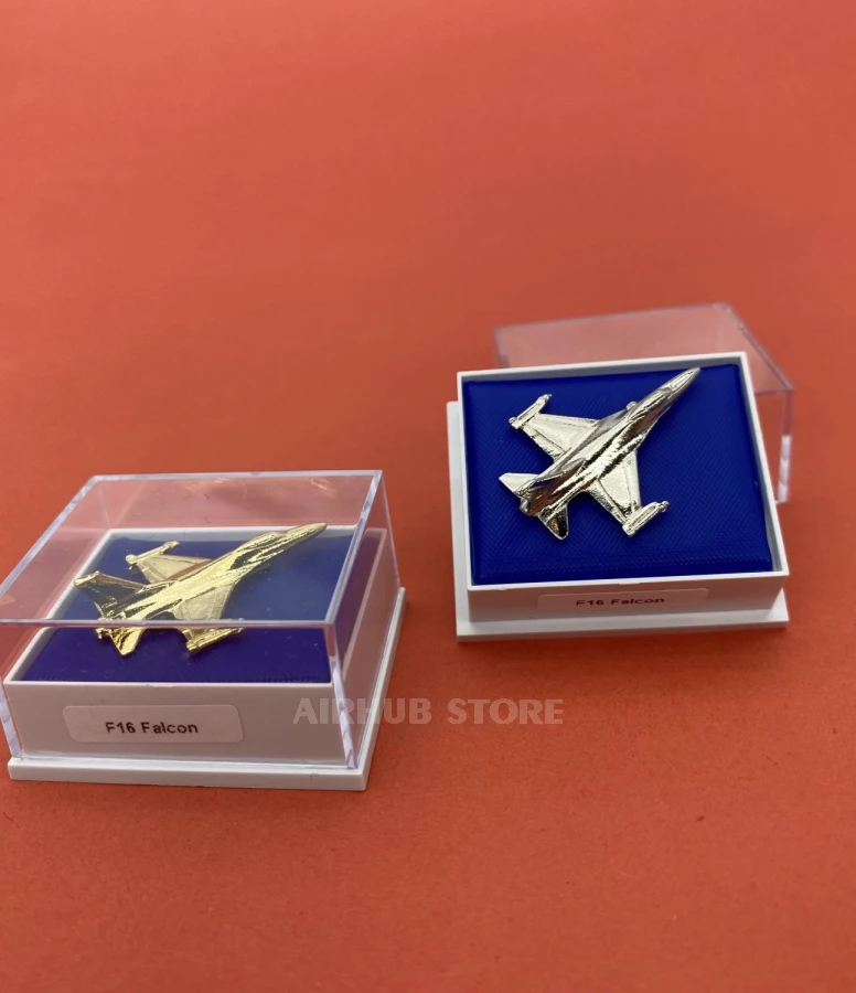 F-16 Fighting Falcon Pin in box