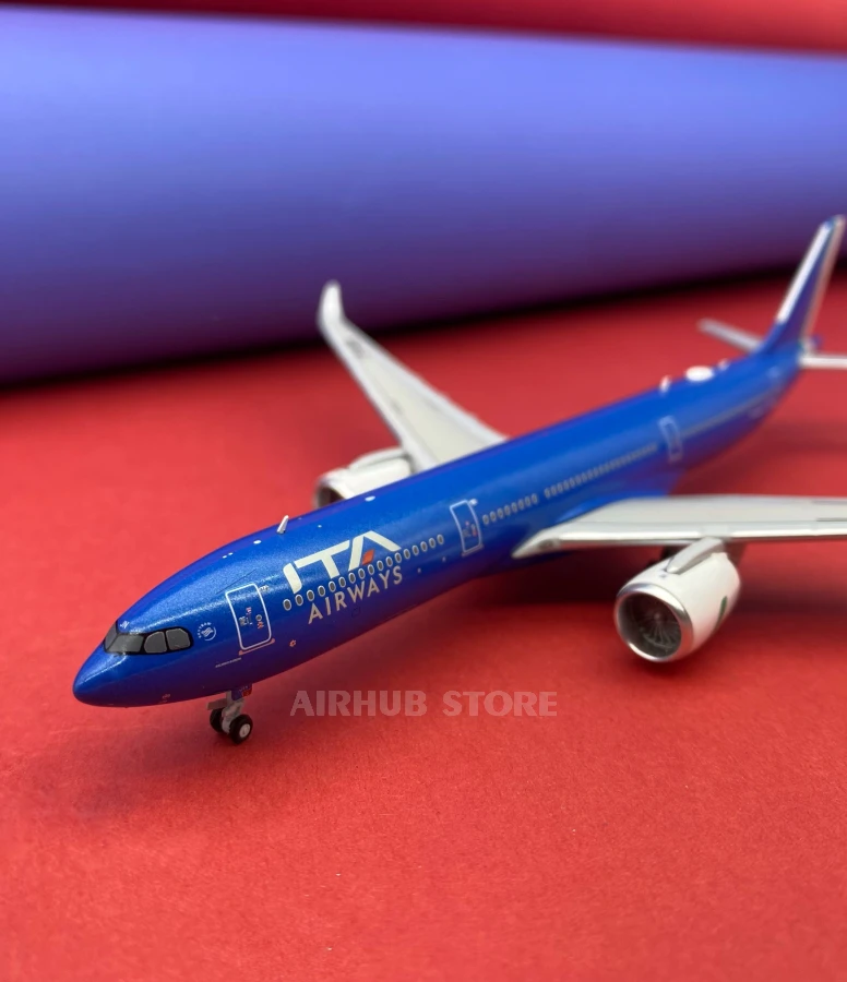 Aircraft Model Airbus A330-900neo ITA Airways 1:400