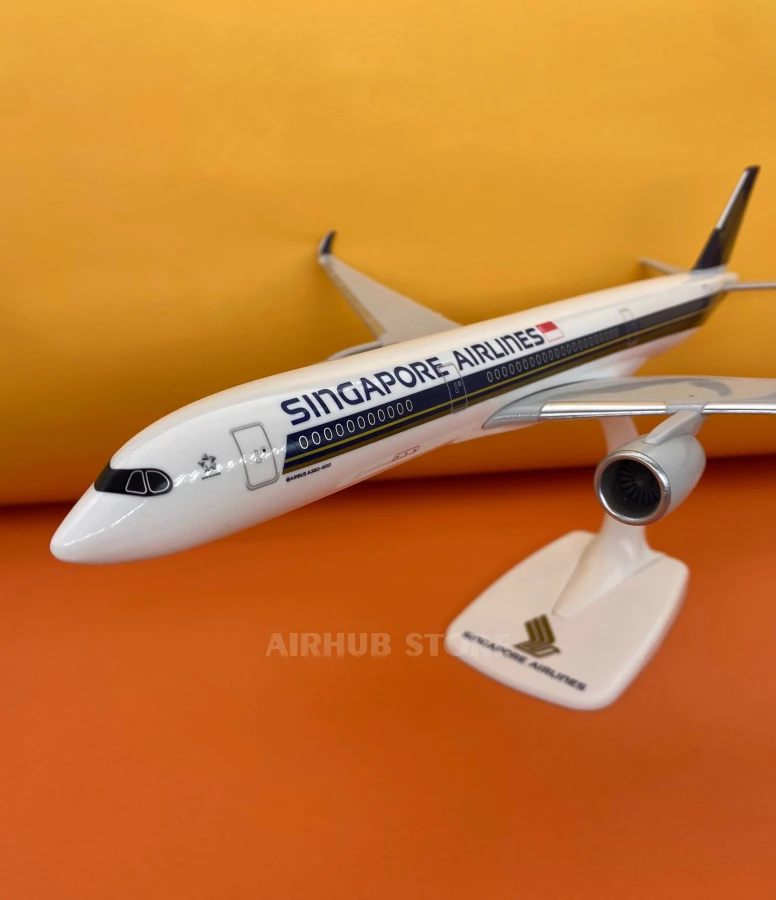 Aircraft Model Airbus A350-900  Singapore Airlines 1:200