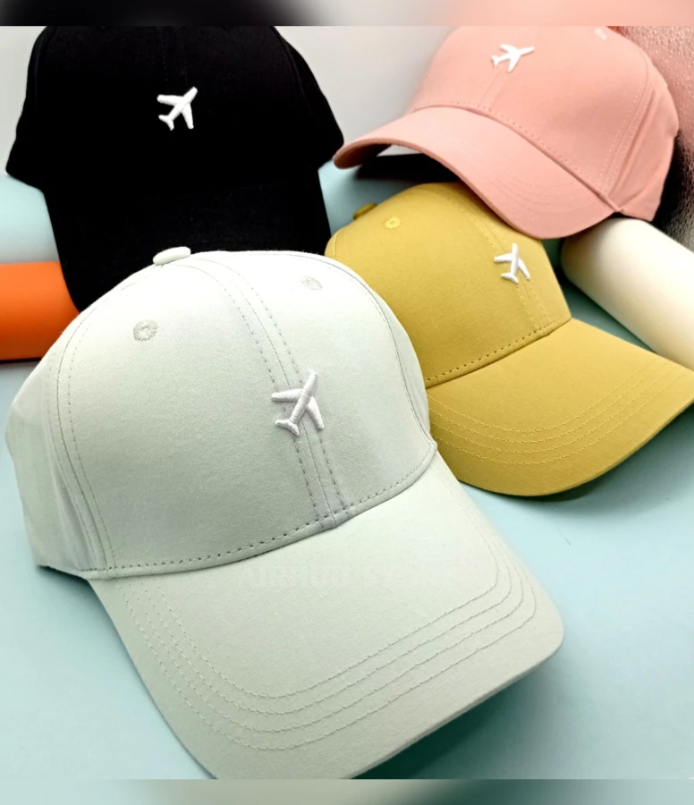 Cap with an airplane