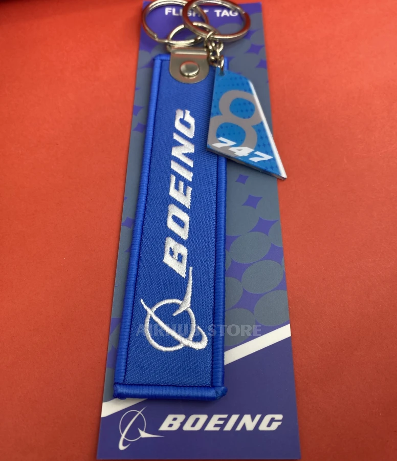 Boeing B747 keychain set