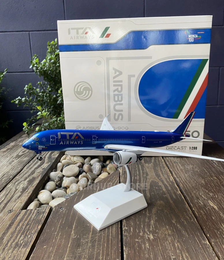 Aircraft Model Airbus A350-900 ITA Airways 1:200