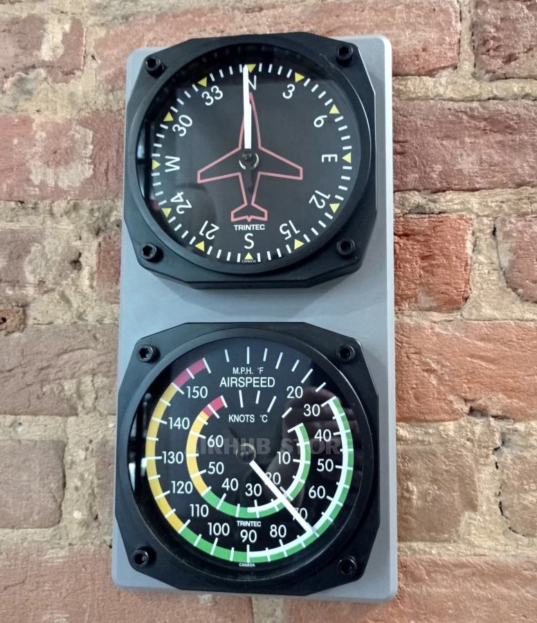 Clock and thermometer Gyro / Airspeed
