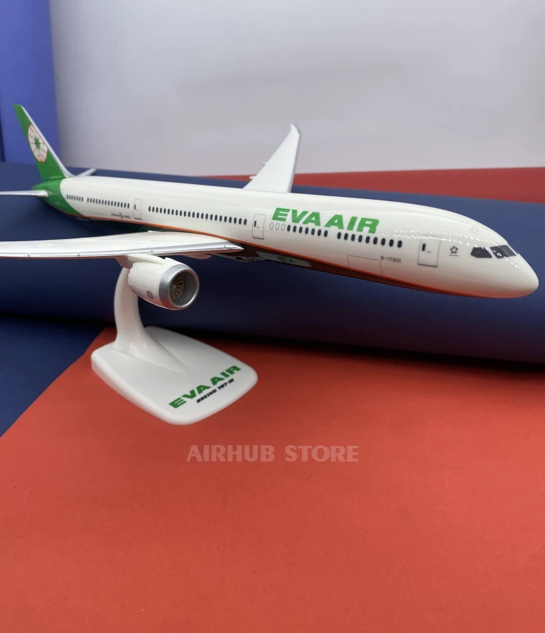Aircraft Model Boeing 787-10 Eva Air 1:200