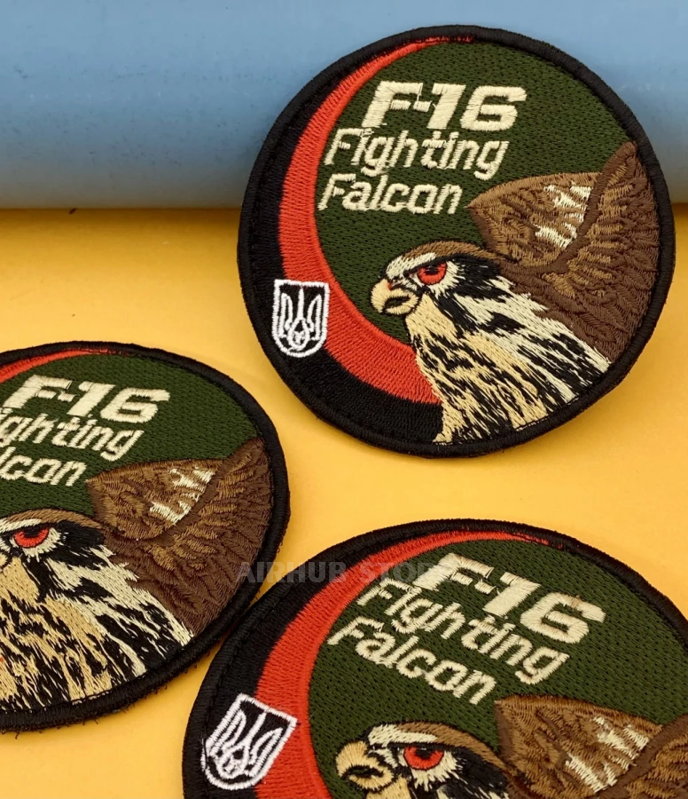 Нашивка F-16 Fighting Falcon Красный и черный