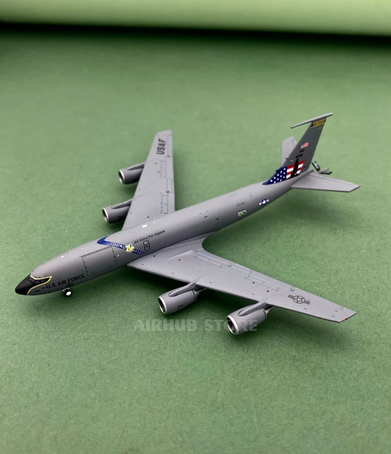 Aircraft Model Boeing KC-135 Kansas Stratotanker USAF 1:400