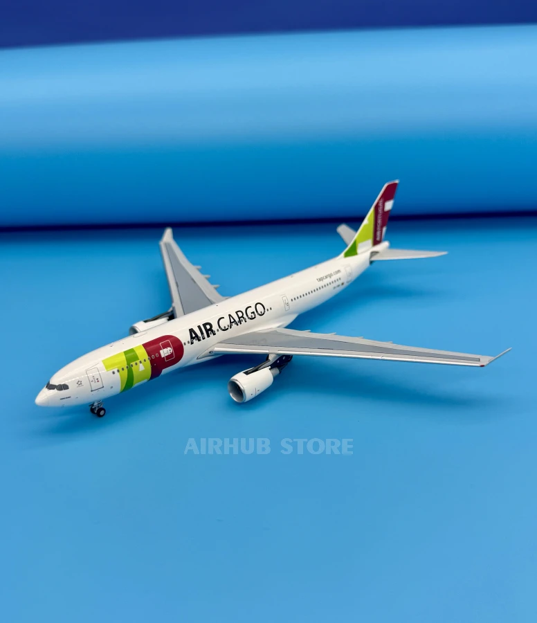 Aircraft Model Airbus A330-200 TAP Air Portugal Cargo 1:400