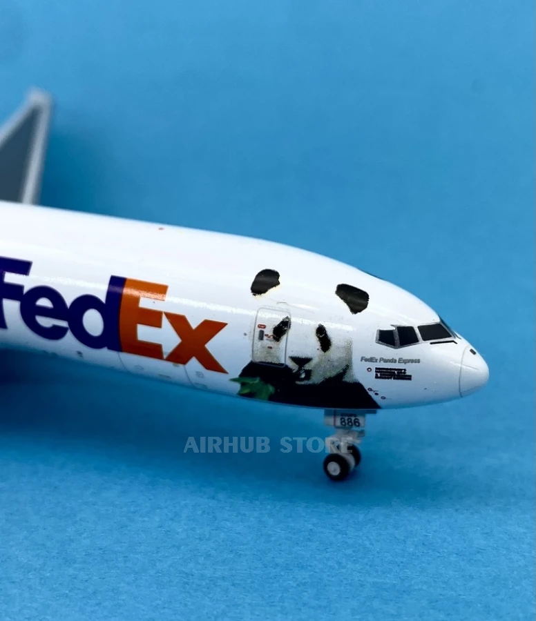 Aircraft Model FedEx Boeing 777F "Panda Express" N850FD 1:400