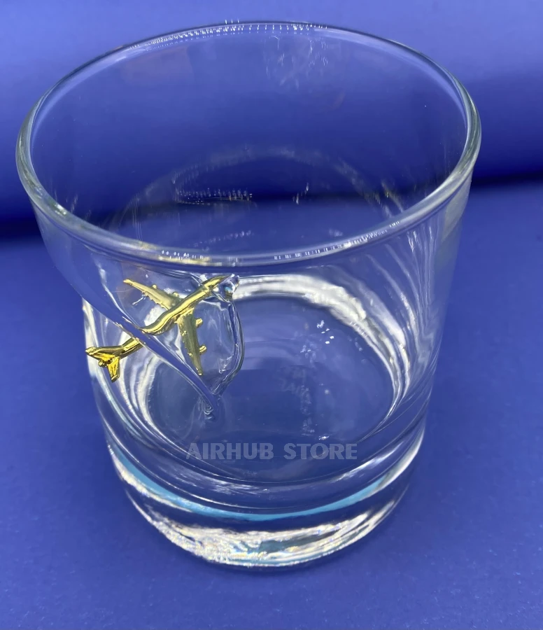 Glass with airplane 4 engines