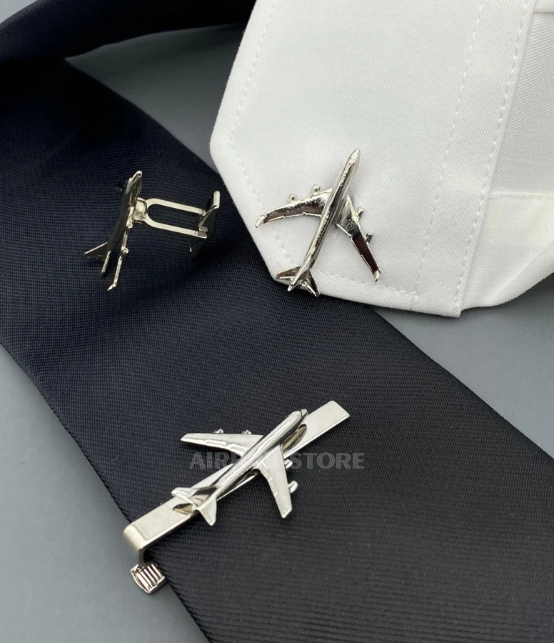 Boeing 747 Tie Clip and Cufflinks Set