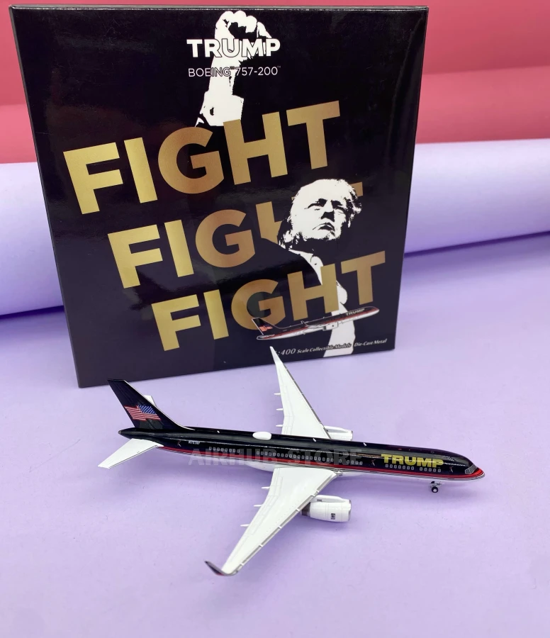 Aircraft Model Boeing  B757-200 Trump Organization 1:400