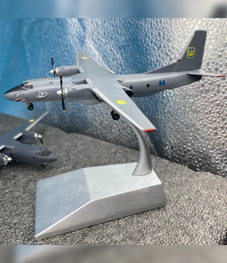 Aircraft Model Antonov An-26 Ukraine Air Force Shark 1:200