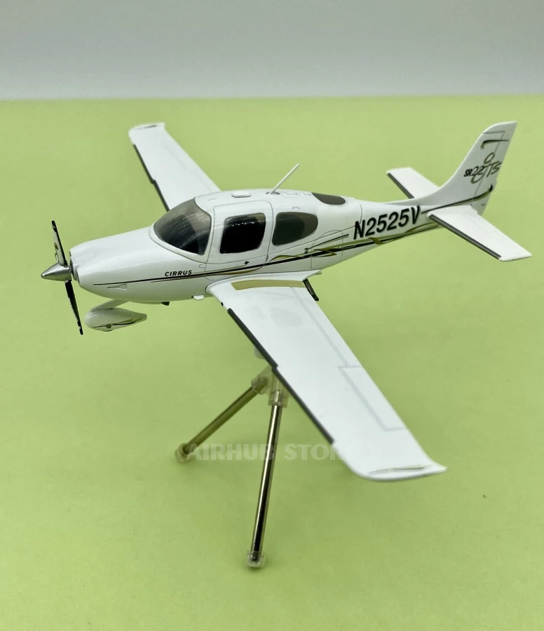 Aircraft Model Cirrus SR22 N2525V 1:72
