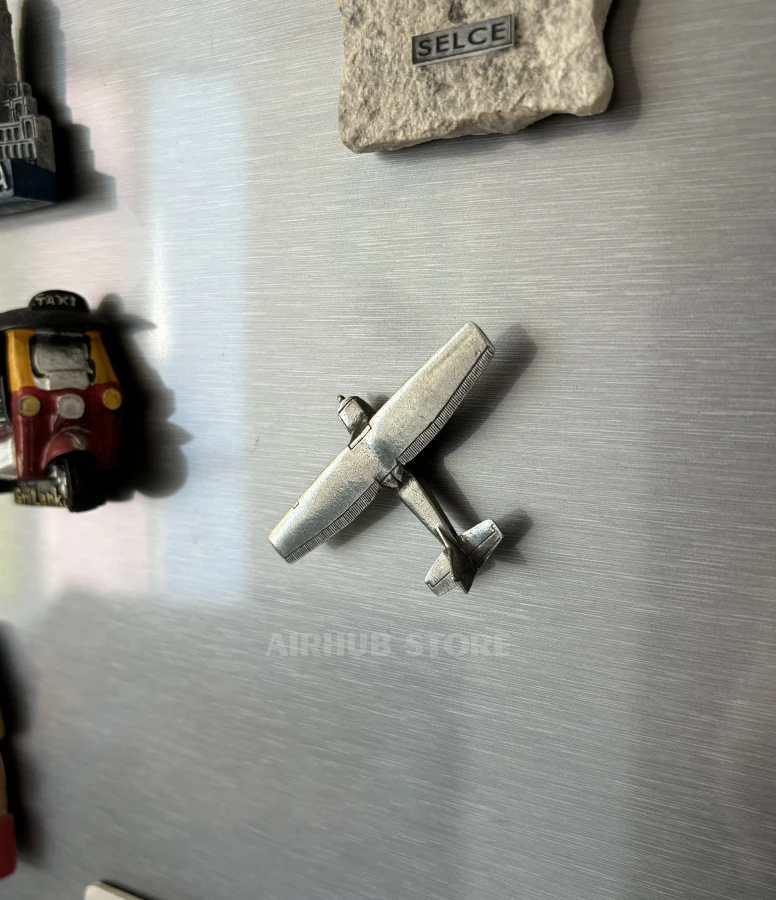 Magnet Cessna 172