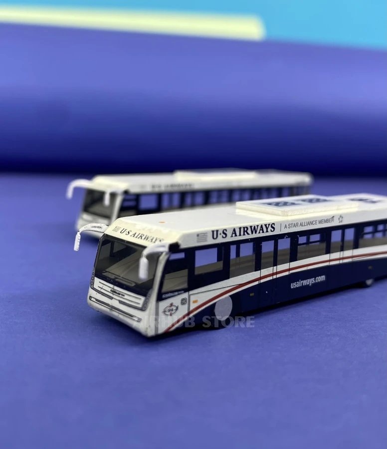 Airport Passenger Bus Cobus 3000 2in1 Set (US Airways) 1:200