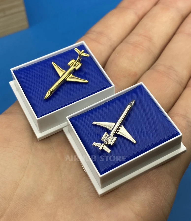 Pin in a box Embraer 145 pin in a box